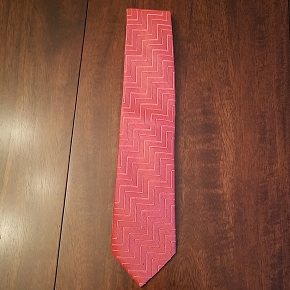 BCBGMaxAzria Other - BCBGMAXAZRIA Tie